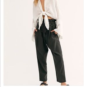 Excellent condition Free People Margate Pleated Trousers in washed black size S